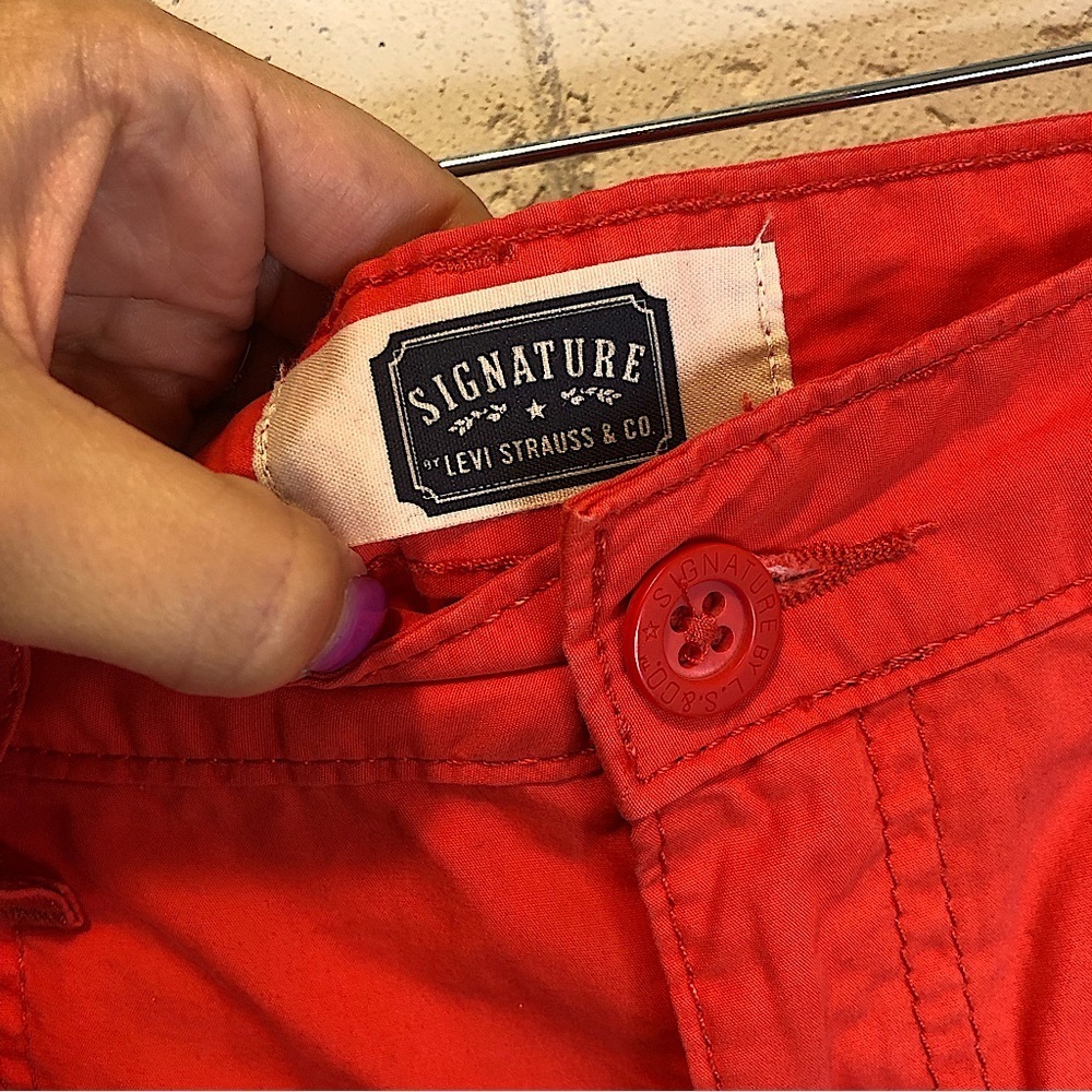 Levi's Signature Zipper Button Fly 100% Cotton Red Cargo Shorts misses Size 18 - Picture 6 of 7